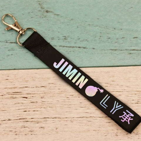 KPOP Keychain Laser Bangtan Boys Lanyard Love Yourself Key Chains RAPMONSTER V JUNGKOOK JIMIN JHOPE RM Keyring Accessories