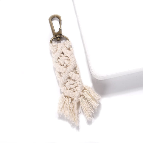 Girlgo Tassel Macrame Keychains for Women Boho Handmade Fiberlove key Holder Keyring Macrame Bag Charm Car Hanging Jewelry Gifts