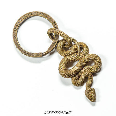 Coppertist.Wu Brass Metal Snake Pendant Necklace Men Vintage Handmade Fashion Key Chain Original Design Animal Keychain Pendants