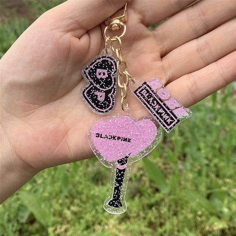 Kpop Acrylic Keychain BLACKPINK GOT7 IZONE SEVENTEEN TWICE ROSE Keyrings Fashion Car Phone Key chains Pendant Accessories